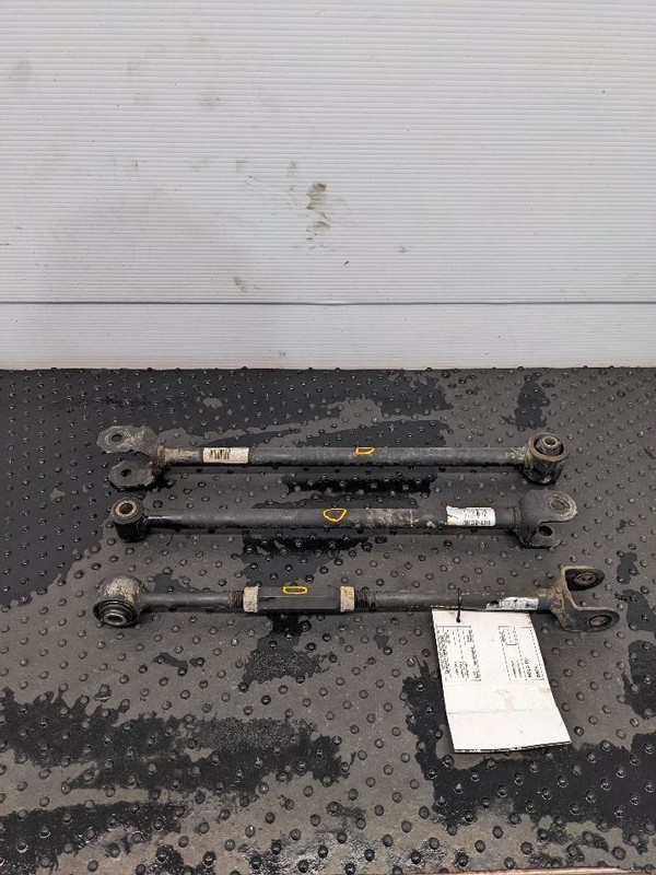 Lower Control Arm Rear Locating Arms Forward SET OF 3 05-12 AVALON 1184781