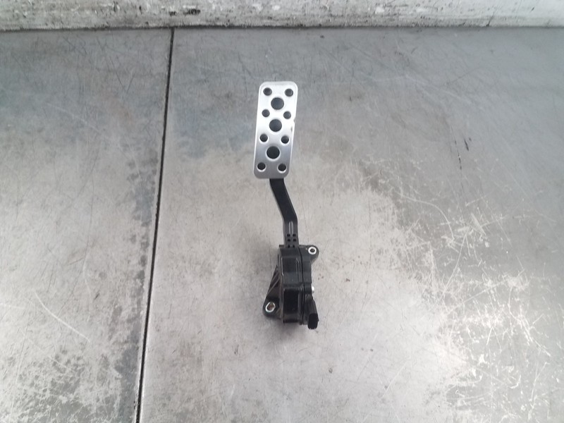 2015 Subaru WRX STi Accelerator Throttle Pedal #0578 G7