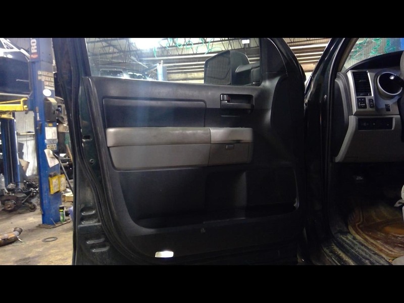 2007 TUNDRA Driver Left Front Door Trim Panel 1622555
