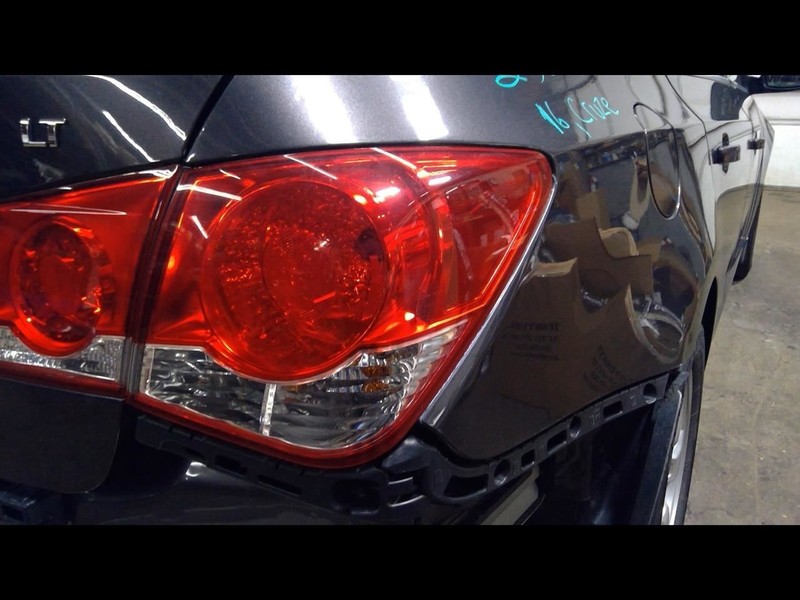 Passenger Tail Light VIN P 4th Digit Limited Fits 11-16 CRUZE 1563200
