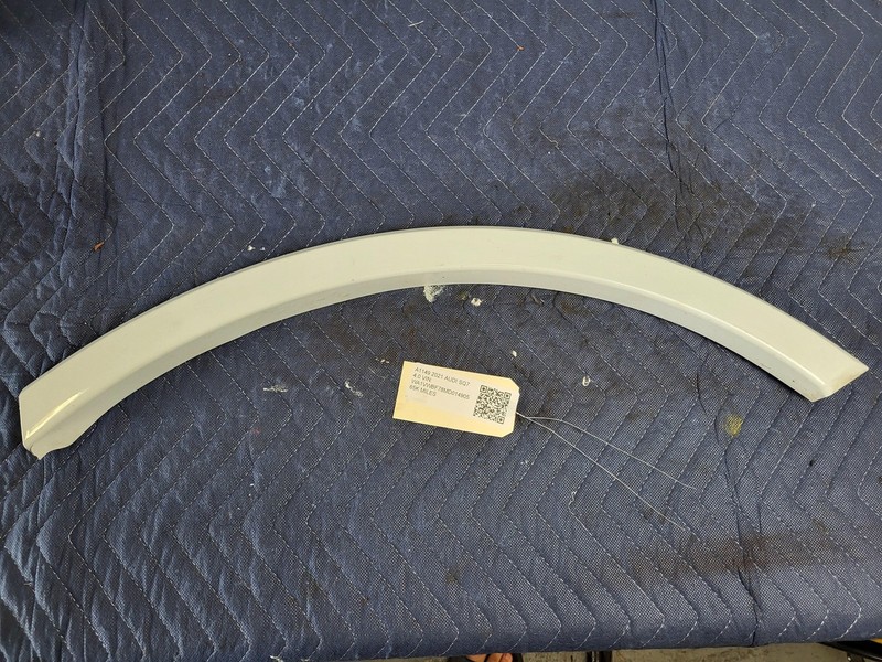 Used Oem Audi Left Driver Rear Quarter Arch Flare Molding for 2020-2025 SQ7