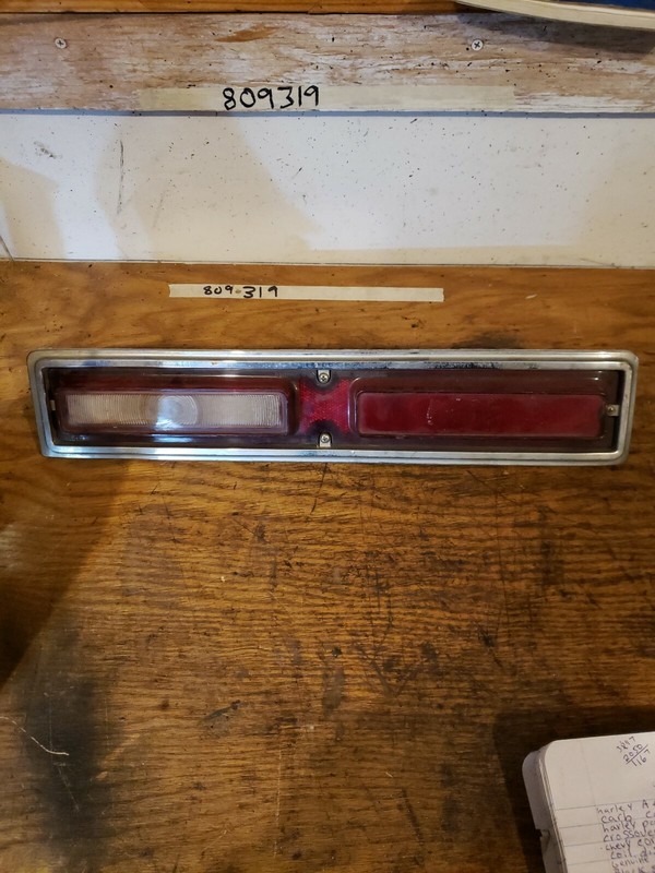 1966 CHEVROLET 66 CHEVY IMPALA RH TAIL LIGHT LENS ASSEMBLY 5957725