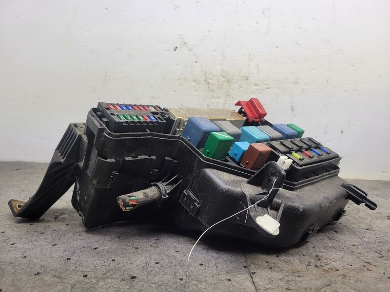 Fuse Box Engine US Market Fits 04-09 PRIUS 1751290