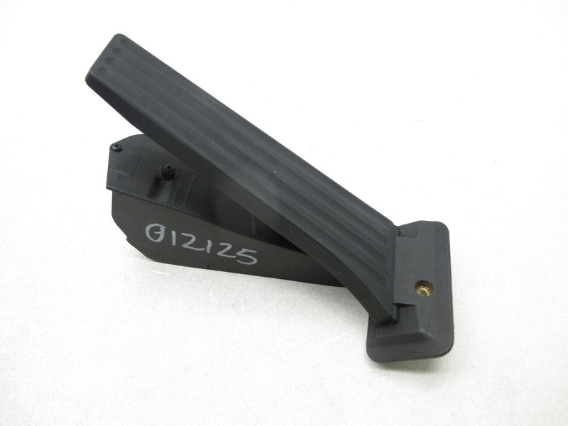 09-22 BMW F48 X1 X3 X4 X5 X6 X7 i8 1 2 3 4 THROTTLE ACCELERATOR GAS PEDAL 012125