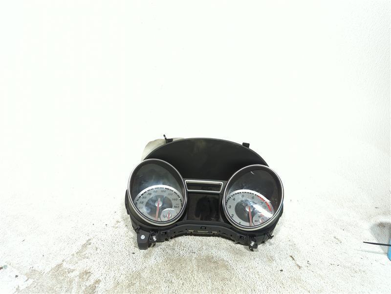 2015 Mercedes-Benz GLA-Class Speedometer Gauge OEM Red 32K Miles Clean