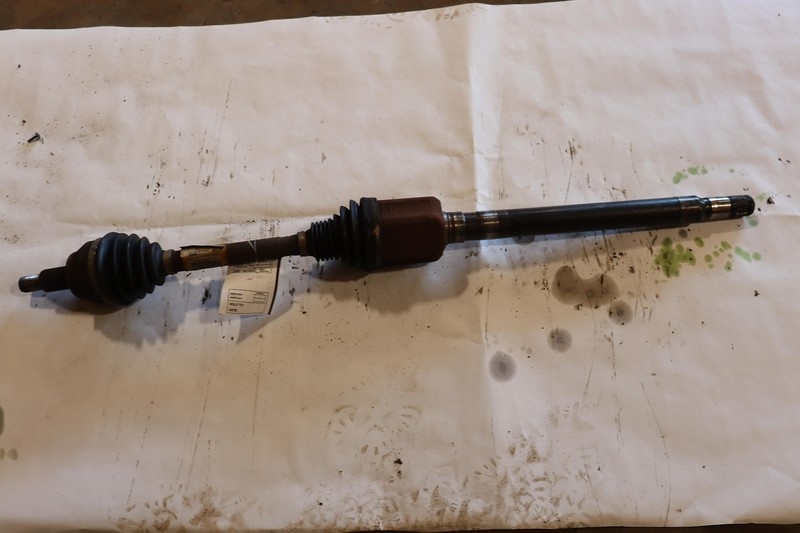 2013-2019 RANGE ROVER AWD FRONT RIGHT PASSENGER SIDE AXLE SHAFT CV U JOINT OEM