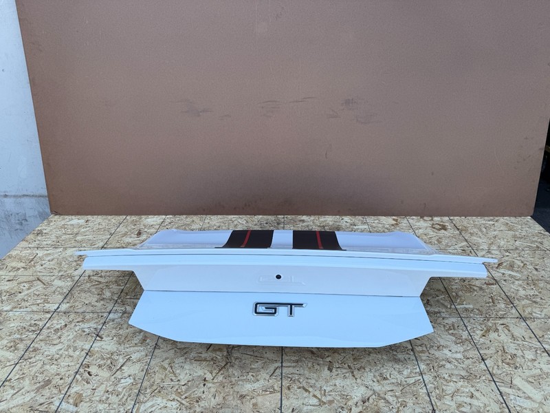 FORD MUSTANG GT COUPE 2024-2026 OEM TRUNK LID DECK LID SPOILER ASSEMBLY (WHITE)