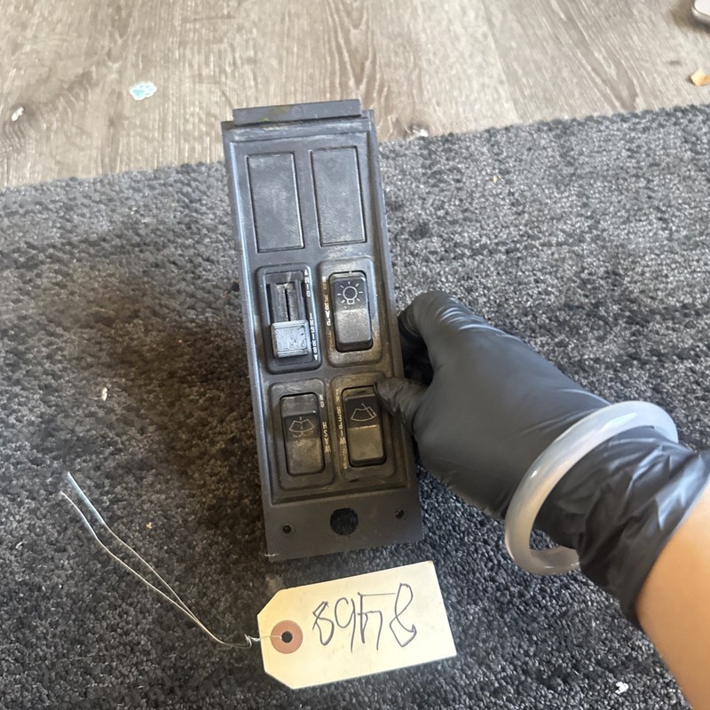 International Switch Dash Panel Missing P/N