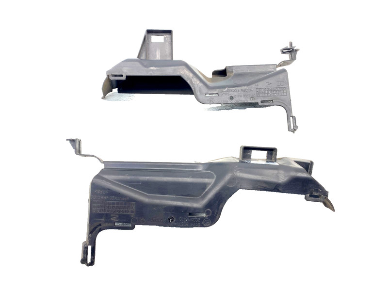 15 16 BMW M4 F82 FRONT LEFT AND RIGHT AIR DUCT #A0.54