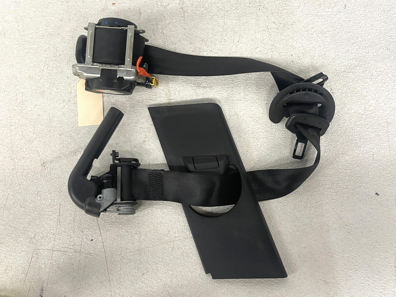 ⭐2014-2017 LAND ROVER RANGE ROVER FRONT LEFT SEAT BELT RETRACTOR OEM LOT2608