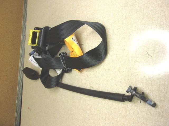 USED VOLVO 3 POINT SEAT BELT 21114612, F102784A FREE SHIPPING