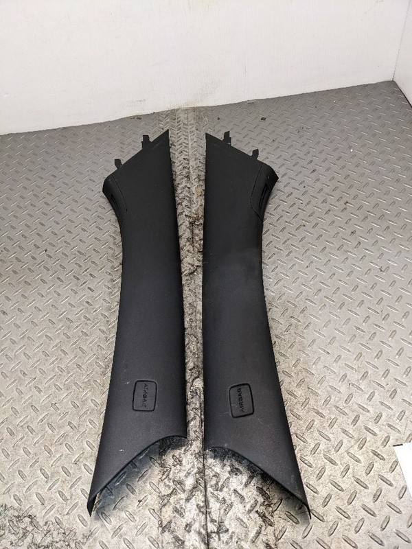 2009 Pontiac G8 RH & LH Interior A Pillar Windshield Trim Molding Panels 118