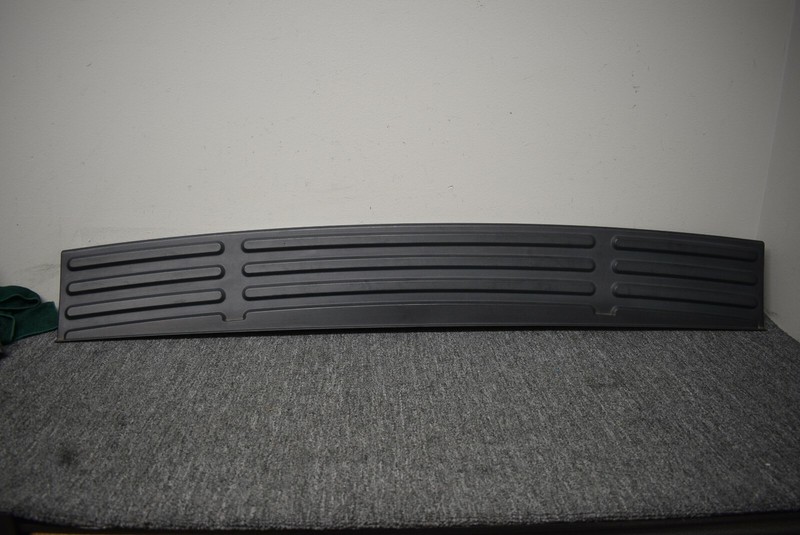 2003-2006 FORD EXPEDITION REAR STEP PAD FACTORY OEM