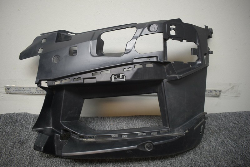 2016-2018 BMW M550IX FOG LIGHT SUPPORT LEFT SIDE FACTORY OEM