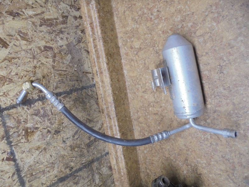 2002 Saturn SC2 SC Cooling System AC Receiver Air Conditioning Line Hose Drier