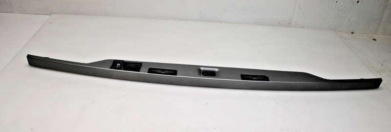 2012-2018 RANGE ROVER EVOQUE L538 REAR TRUNK LID LIGHT FINISHER TRIM PANEL