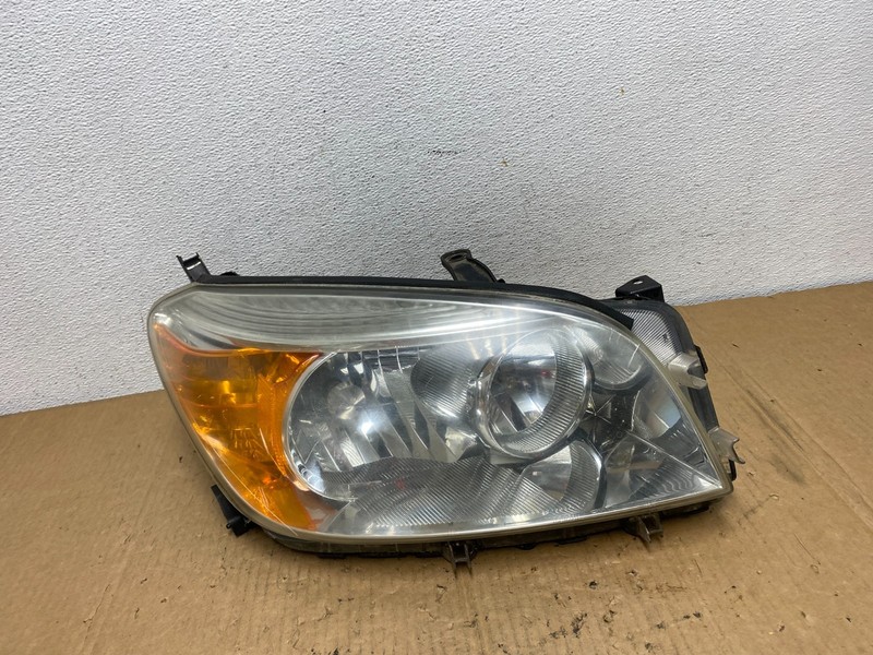 2006 2007 2008 Toyota Rav4 Right Passenger Rh Side Halogen Headlight OEM AD1148