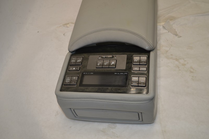 08 09 LEXUS LS600HL REAR CENTER CONSOLE ARMREST SEAT ADJUST OEM