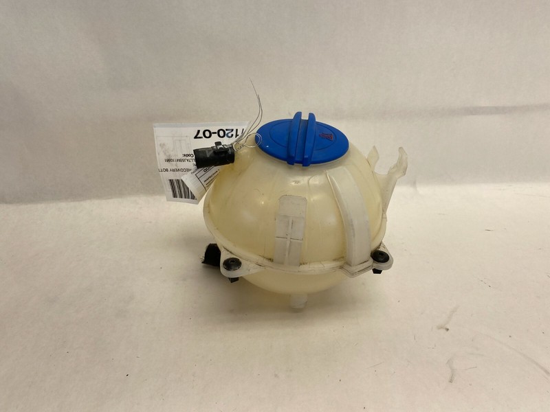 2011-2014 VOLKSWAGEN JETTA OVERFLOW COOLANT RECOVERY TANK RESERVOIR OEM
