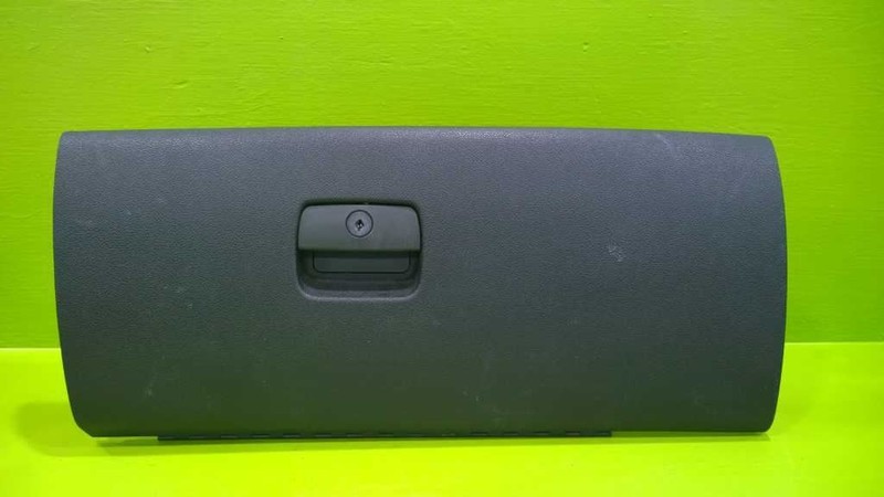 07 08 09 10 11 12 13 GMC SIERRA 1500 5.3L AT RWD GLOVE BOX OEM 2448-51