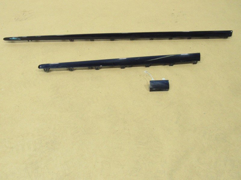 18-20 Mercedes S560 W222 2020 Right Passenger Rocker Skirt Molding Trim Set :M