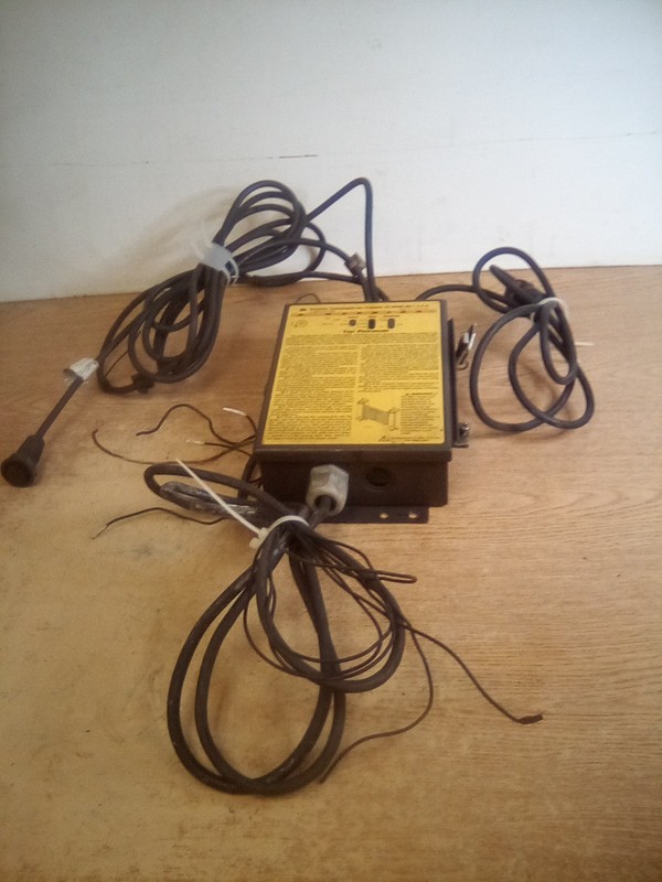 STI LCC-FB-AC1-U Light Curtain Control Box