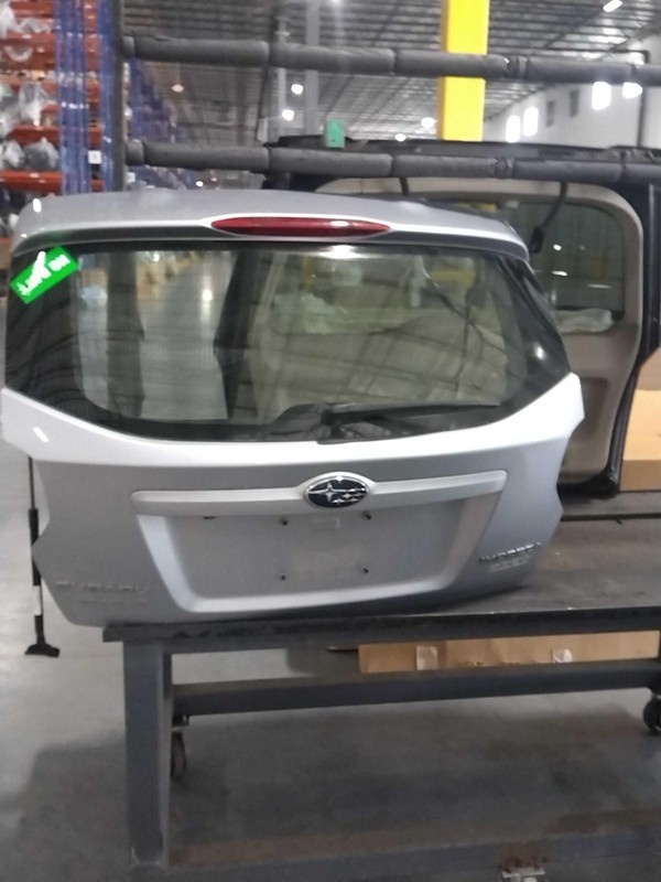 2016 Subaru Impreza Silver Deck Lid Trunk OEM Used 103K Miles NJ25-20815-506255
