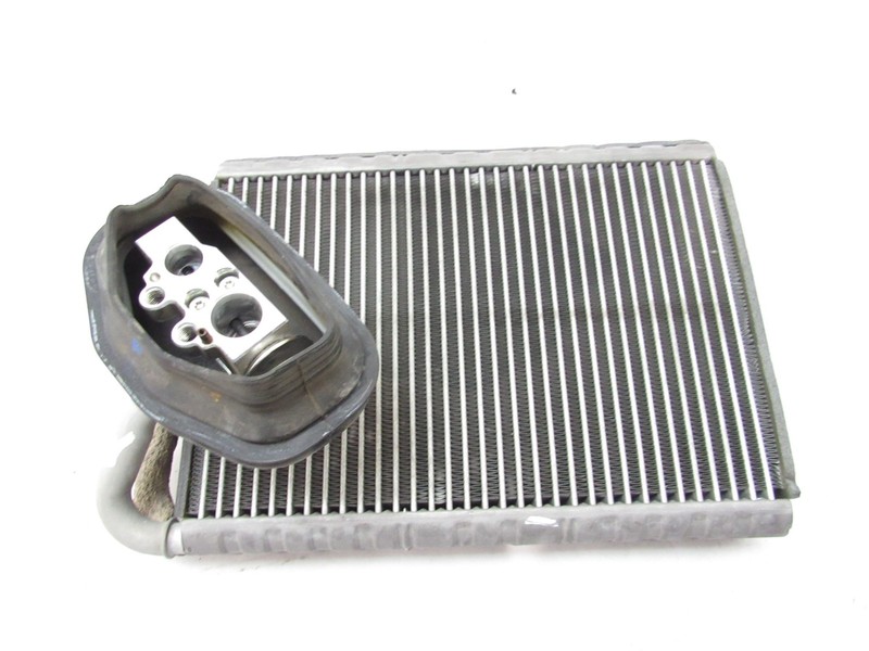 Porsche Macan 2020 AC A/C Evaporator Core 19-23 ;:Y