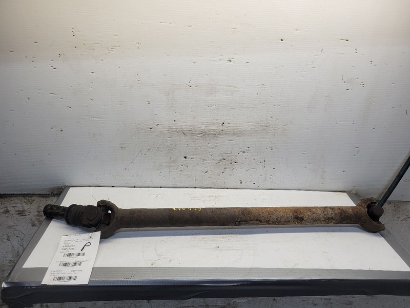 Front Drive Shaft Automatic Transmission Fits 02-10 SIERRA 2500 PICKUP 1690499