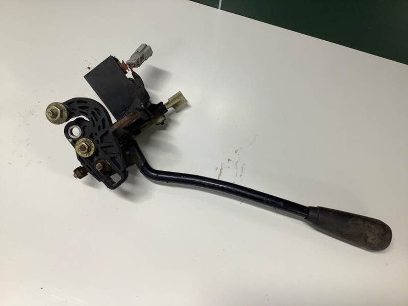99-04 Honda Odyssey Steering Column GEAR SHIFTER SELECTOROEM