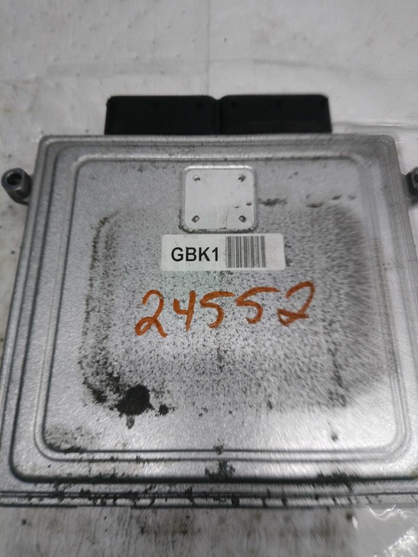 2014 KIA Sorento Engine Control Module ECM 2.4L OEM Black 85K Miles