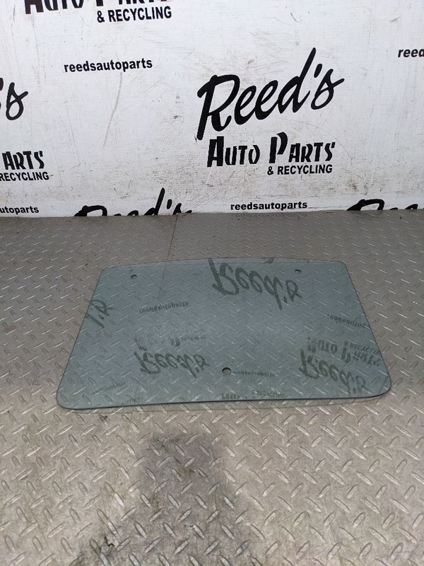1986-1993 Mazda B2000 B2200 B2600 Plus left driverglass window M498 OE 1196213