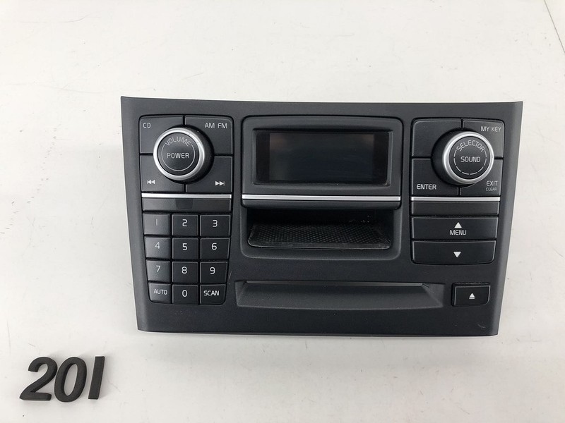 07-12 VOLVO XC90 FRONT CENTER INSTRUMENT PANEL AM/FM RADIO SWITCH PANEL OEM
