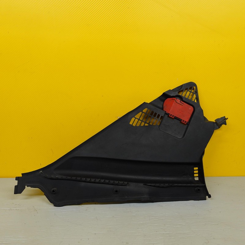2013-2018 BMW 328 SERIES Oem Battery B+ Jump Box Terminal Trim Apron Cover