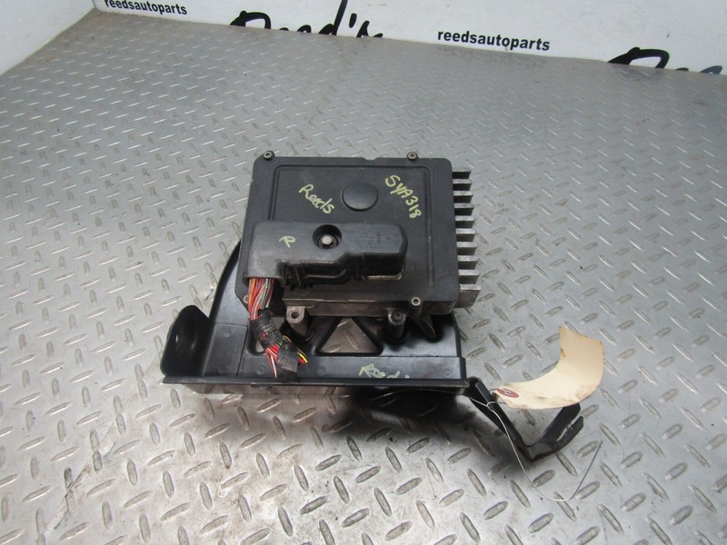 03-04 Jeep Grand Cherokee 4.7L Chassis ECM Transmission 45RFE