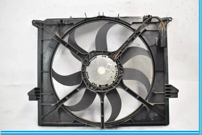 06-13 Mercedes W251 R500 ML350 Engine Cooling Fan Motor Assembly 1645000193 OEM
