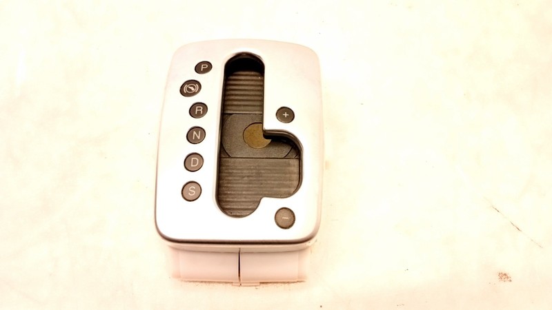 07-09 AUDI B7 A4 2.0 3.2 CONVERTIBLE GEAR SHIFTER SHIFT BEZEL COVER TRIM 021026