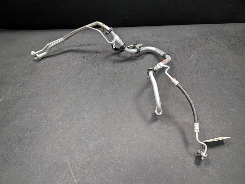 A/C Refrigerant Suction & Liquid Hose 2019 Chevrolet Equinox 84453483 2018-2024