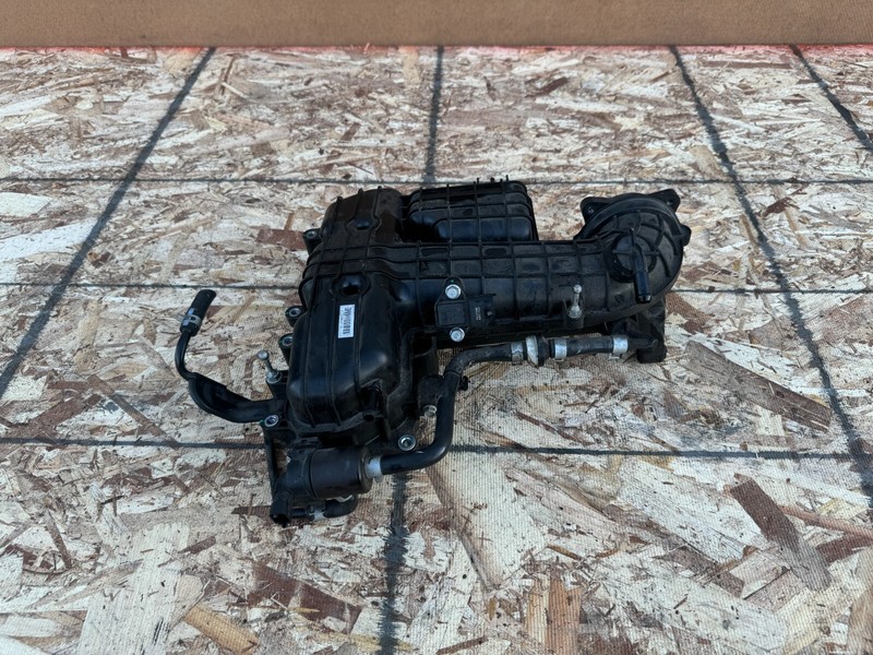 KIA STINGER 2018-2023 OEM ENGINE MOTOR UPPER INTAKE MANIFOLD PLENUM 3.3T ASSY
