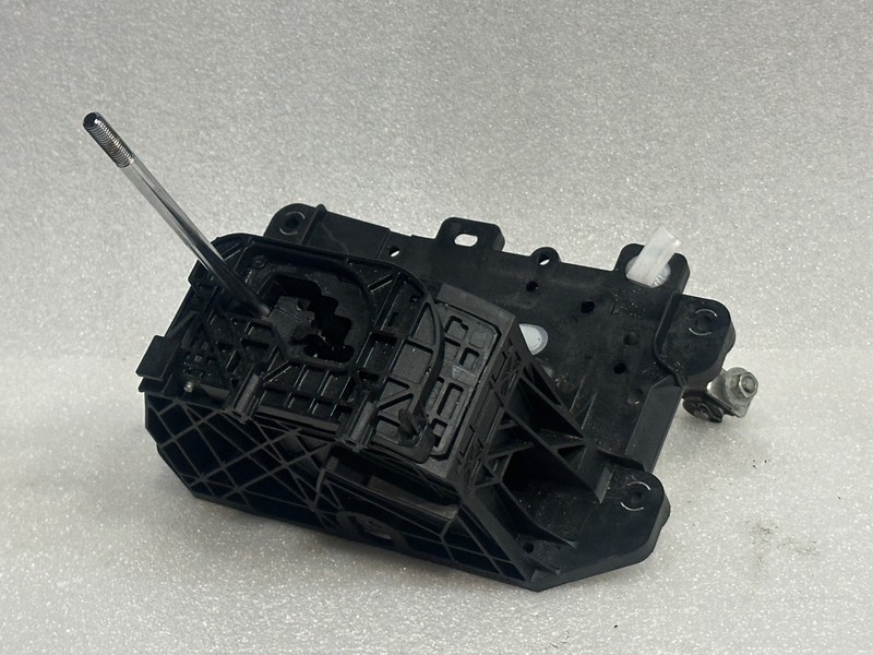 2013 Lexus GS350 Automatic Gear Shifter Assembly Genuine OEM 3355030C20