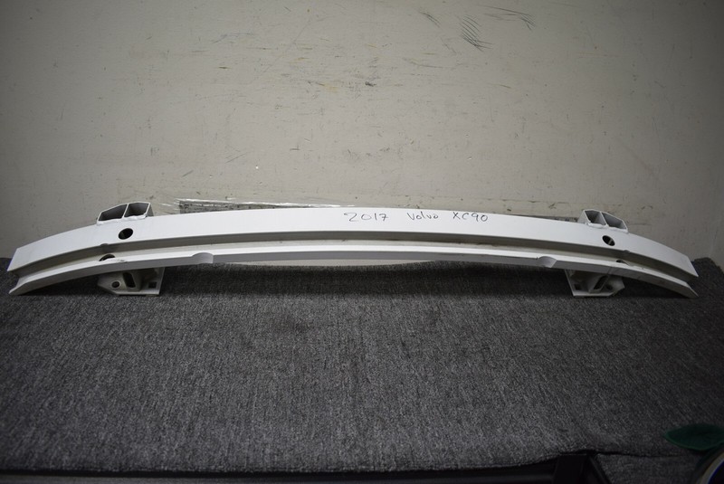 2016-2019 VOLVO XC90 REAR REINFORCMENET BAR FACTORY OEM