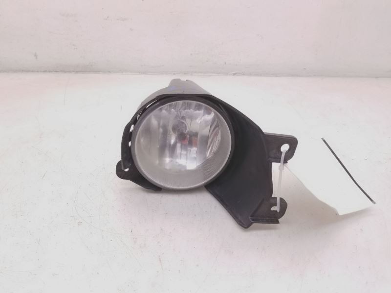 08 09 10 11 12 13 14 15 16 17 TOYOTA SEQUOIA Lower Fog Light 81210-AA030