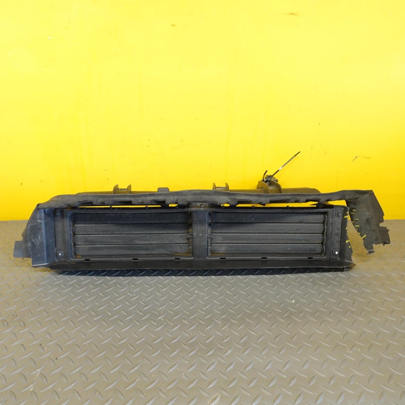 2017-2023 CHEVROLET BOLT EV FRONT BUMPER LOWER GRILLE SHUTTER OEM 23278689