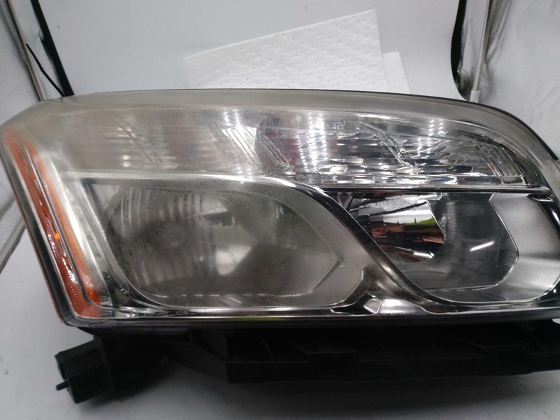 2015 Chevrolet Trax Right Headlight Assembly - White, Used, Cracked Lens