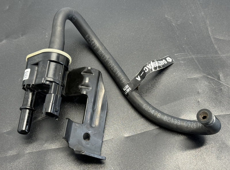 ✅13-2024 RAM 1500 CLASSIC 5.7L HEMI Purge Control Valve & HARNESS HOSE OEM MOPAR