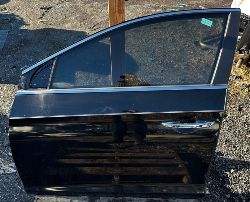 2015-2019 HYUNDAI SONATA LEFT SIDE FRONT DOOR SHELL OEM