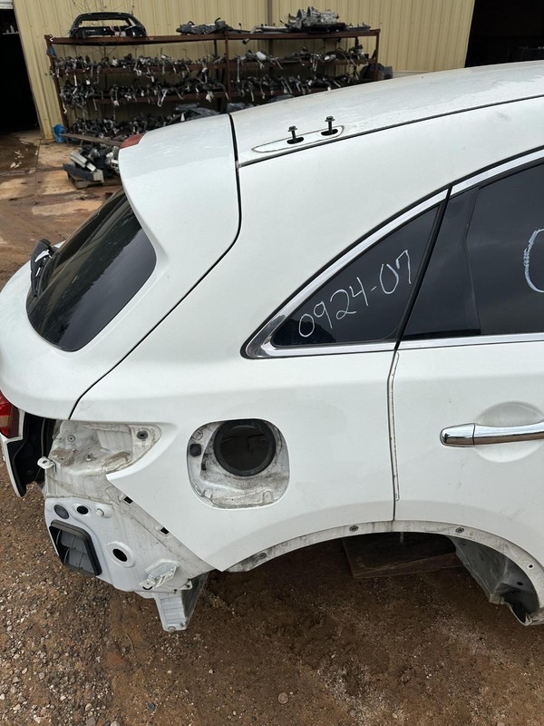2011-2013 INFINITI FX35 REAR RIGHT SIDE QUARTER PANEL CUT WHITE QAA OEM