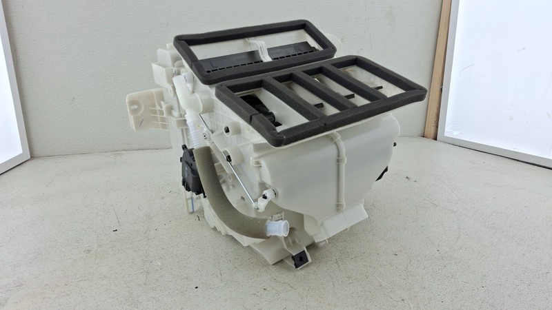 2018 - 2021 MAZDA 6 HVAC A/C AIR CONDITIONING HEATER BLOWER HOUSING BOX OEM