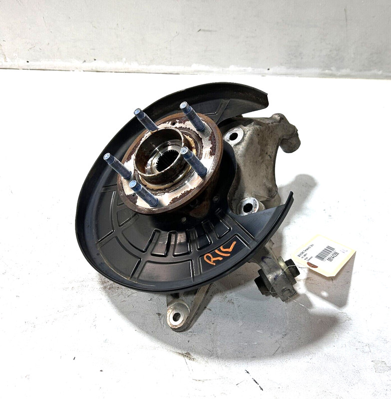 2018-22 GMC TERRAIN AWD REAR LEFT DRIVER SIDE SPINDLE STEERING KNUCKLE HUB OEM