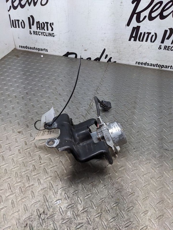 Vacuum Pump 3.6L Fits 15-23 CHARGER 1177891